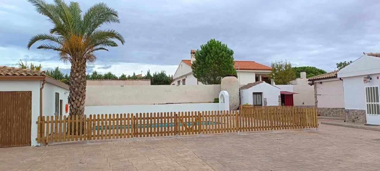Villa Las Tres Hermanas Albarreal De Tajo By Toledo Ap Ngoại thất bức ảnh